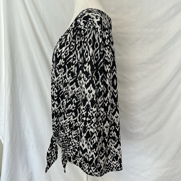 New Directions Black and White Button Up Blouse with Front Tie Sz 2X - Picture 4 of 12